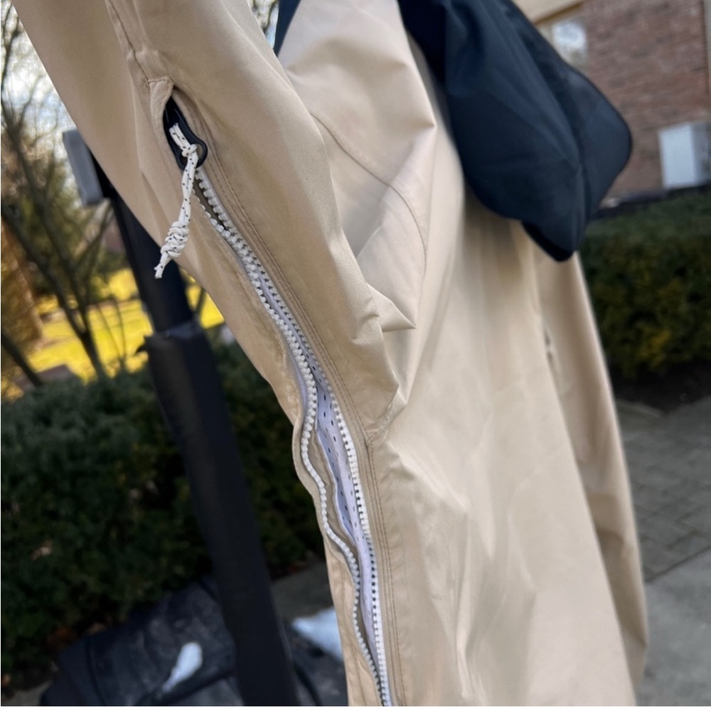 Volcom Gore-Tex Jacket - Picture 7 of 12